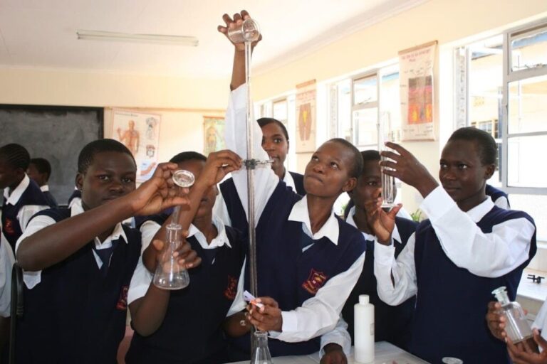 Mobile School Laboratories